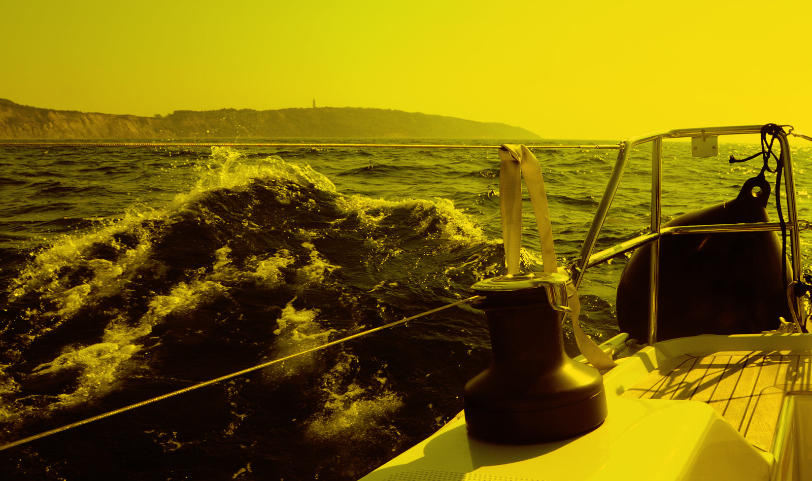 Segeln mit Surf und Segel Hiddensee auf der Ostsee mit unserer Segelyacht